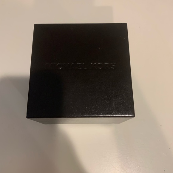 Michael Kors watch - Picture 6 of 11